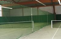 Trennnetz für die Tennis-Halle