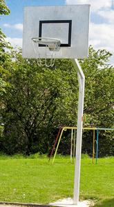 stahl-basketballanlage-robust.jpg